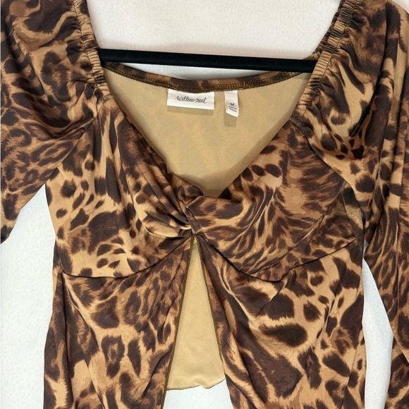 New Willow & Root Cheetah Open Front Top. - Picture 7 of 8